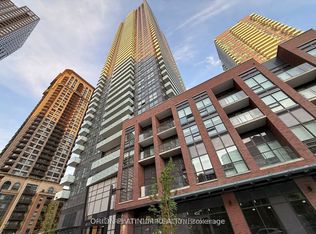 430 Square One Dr #305, Mississauga, ON L5B 0E2