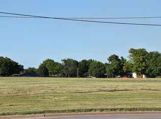 720 W Doolin Ave, Blackwell, OK 74631