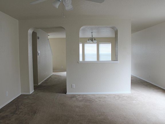 3rd image of 2807 Bandbury Oak