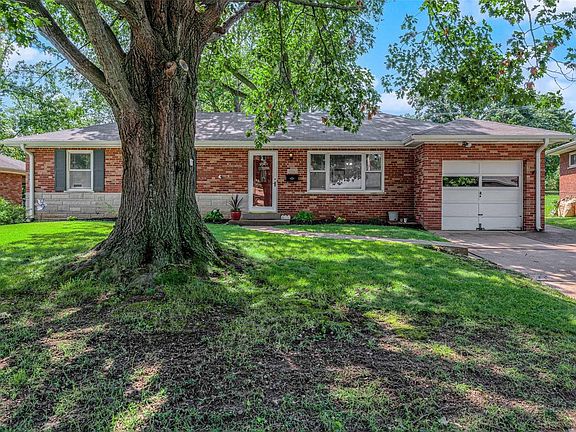 4th image of 9553 Howerton Dr