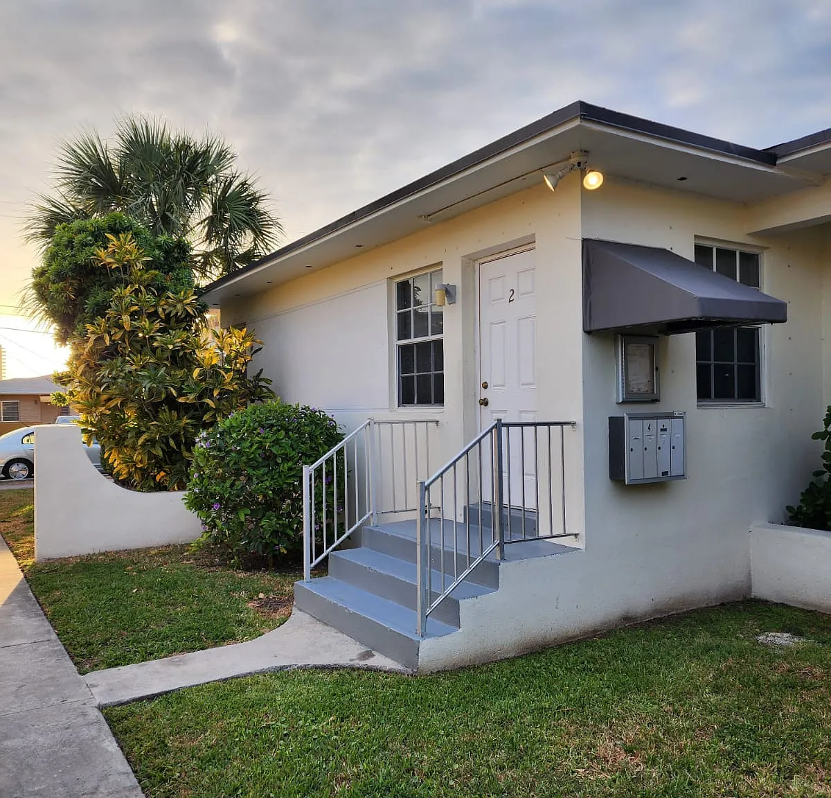 2 bed, 900 sqft, $2,300 — Photo 4