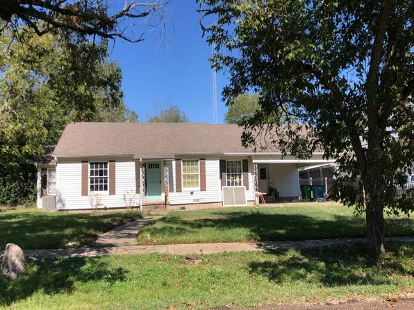 1109 E McLennan Ave, Mart, TX 76664