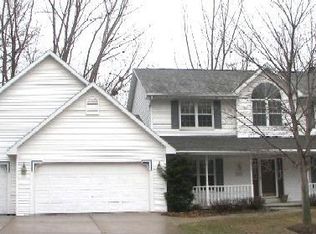 250 Windward Rd, Green Bay, WI 54302