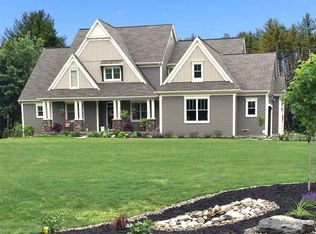 13 Primrose Cir, Saratoga Springs, NY 12866