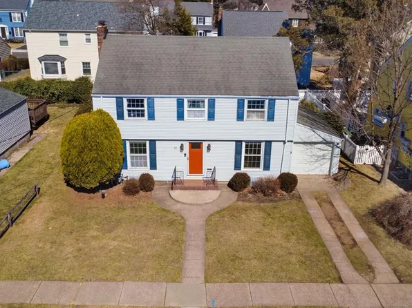 11 Highfield Rd, Bloomfield, NJ 07003