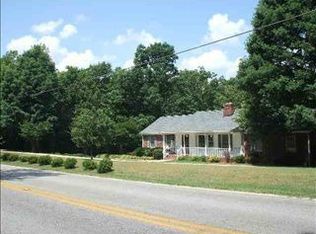221 Old Georgia Rd, Pelzer, SC 29669