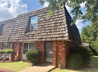 2106 Indian Dr, Enid, OK 73703