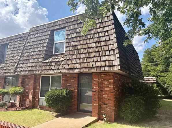 2106 Indian Dr, Enid, OK 73703