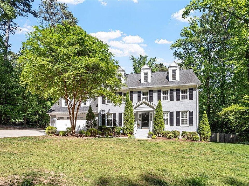 1st image of 104 Frostwood Dr