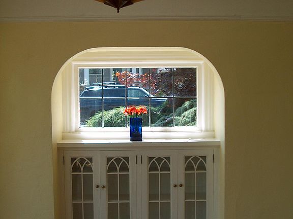 Built-in bookcase set in alcove