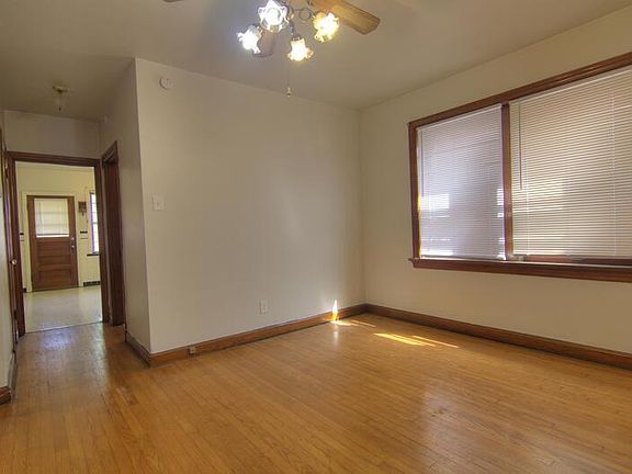 4th image of 4259A Bates St
