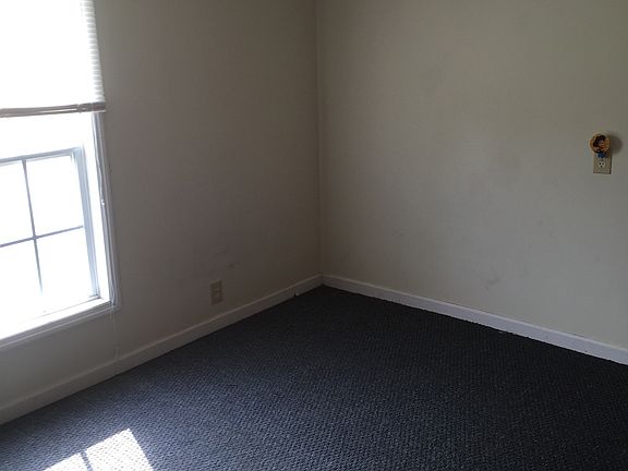 3rd image of 2519 Grant Village Dr