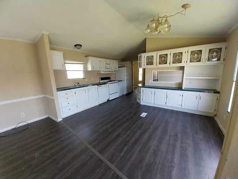 Sunset Ridge MHC — Photo 52