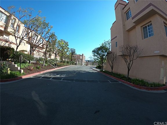 3rd image of 3101 Plaza Del Amo Unit 91