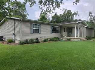 30 Albert Swartz Rd, Jackson, OH 45640