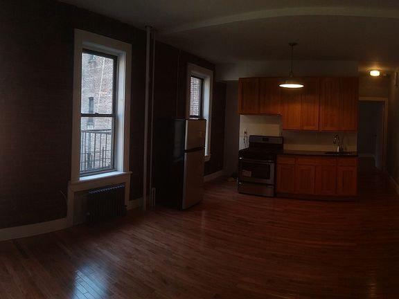 2nd image of 1234 Pacific St APT E3