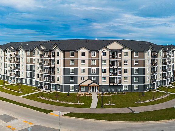 2nd image of 3640 Ferrier St #1043763