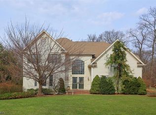 52 Scheurman Ter, Warren, NJ 07059