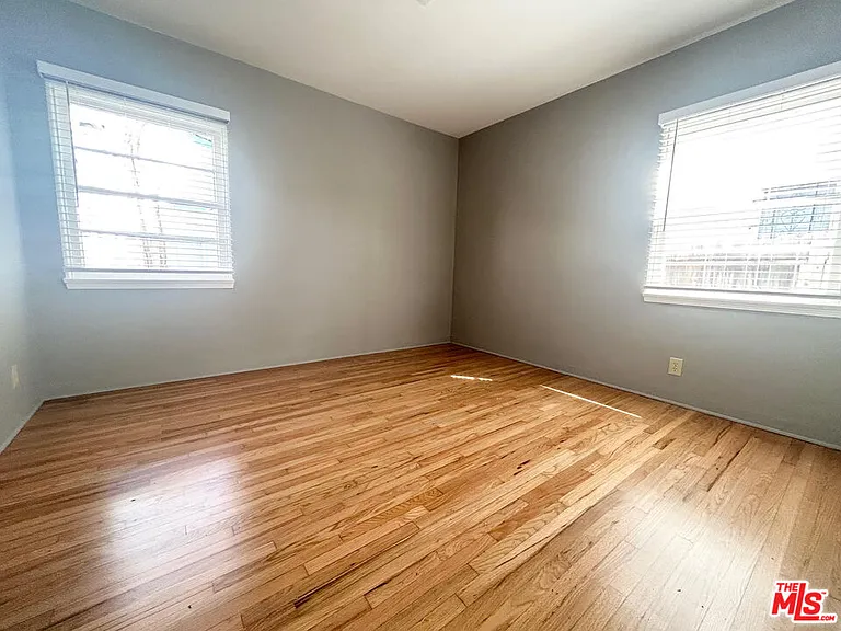 940 Milwood Ave — Photo 11