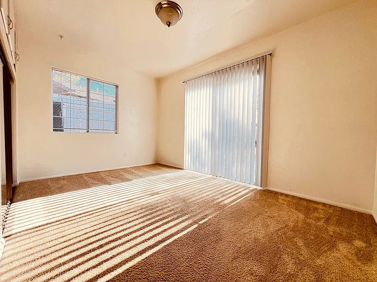 357 Garfield Ave — Photo 10