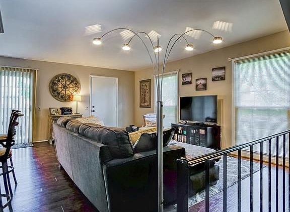 3rd image of 23445 Stonehenge Blvd #1