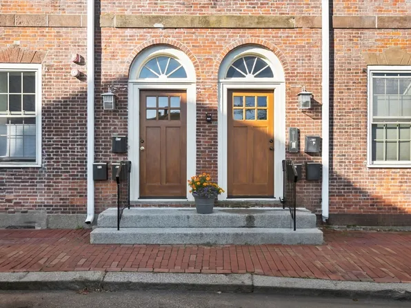 8 Union St #3, Salem, MA 01970