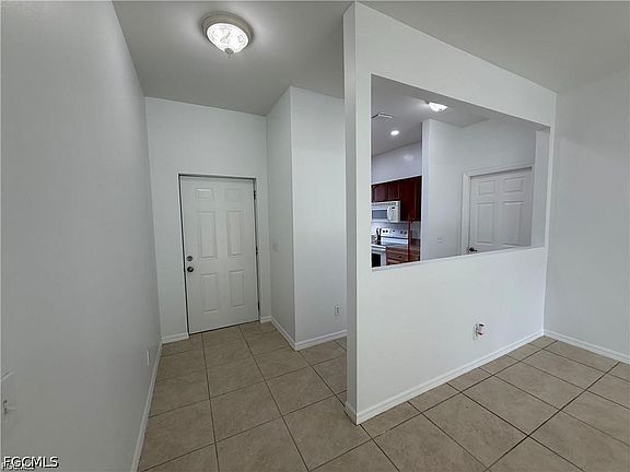 4th image of 3967 Sunset Rd
