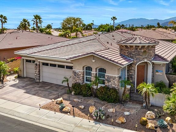 2nd image of 126 Via Tuscany