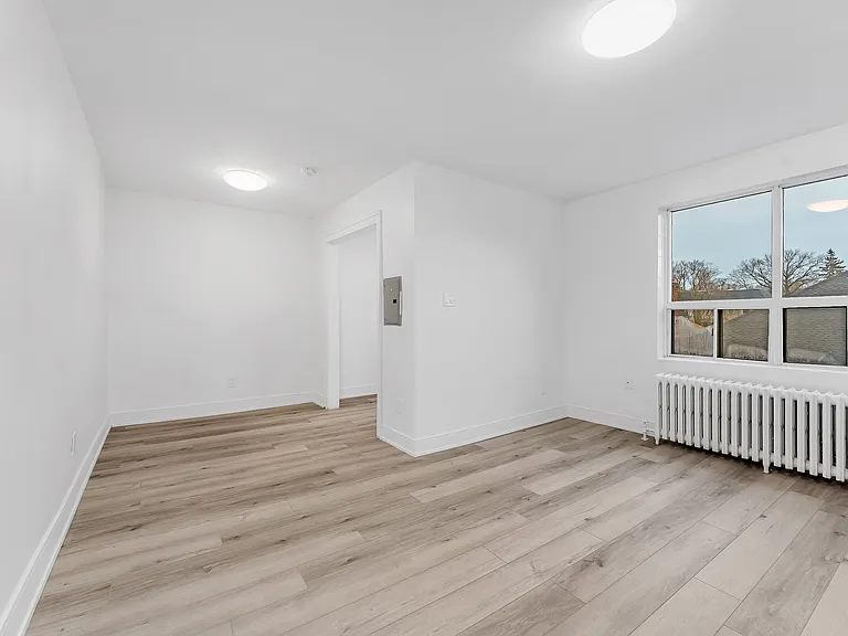 231 Vaughan Rd — Photo 26