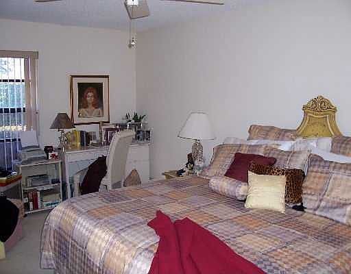 5th image of 12119 Country Greens Blvd
