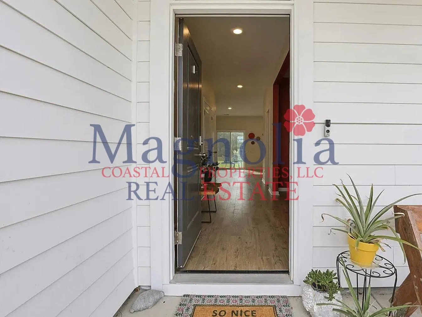 4 bed, 2.5 bath, 2382 sqft, $2,900 — Photo 3