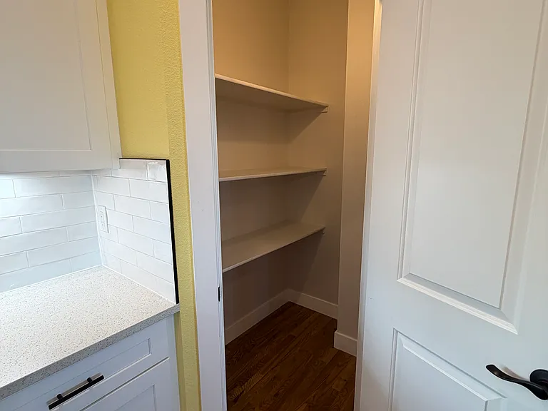 2527 W Wesley Ave — Photo 21