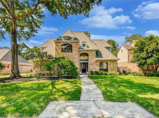 5719 Lone Cedar Dr, Kingwood, TX 77345