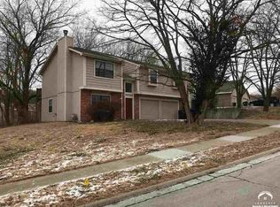 2904 University Dr, Lawrence, KS 66049