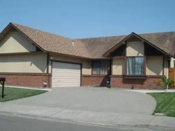 1416 Morning Glory Dr, Petaluma, CA 94954