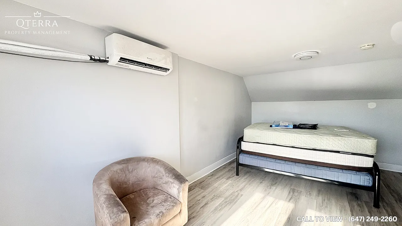 2B Gregg St, Ottawa, Ontario K1V 6G7 — Photo 2