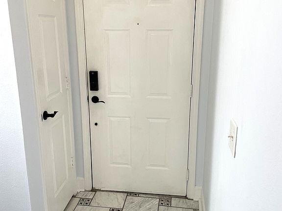 3rd image of 3777 Peachtree Rd NE APT 1517