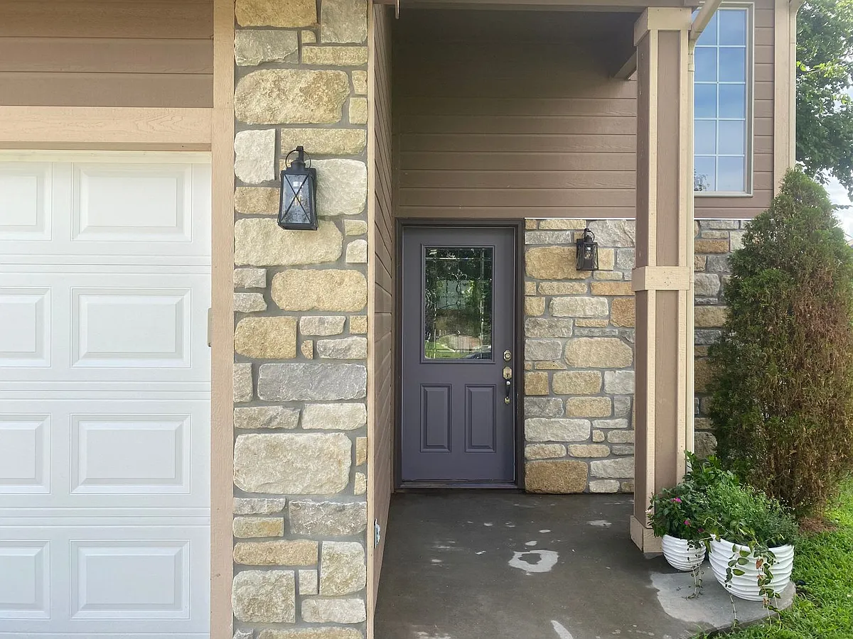 Building Photo - 4396 Aspen Dr