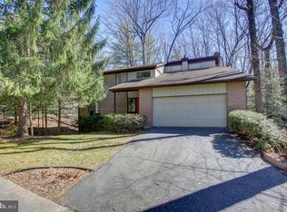 2101 Lirio Ct, Reston, VA 20191