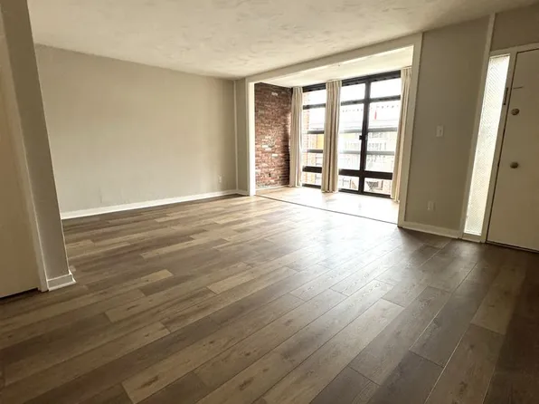 1040 Cherokee Rd APT E5, Louisville, KY 40204
