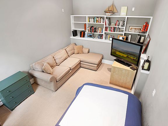 2nd image of 23 Park Cir