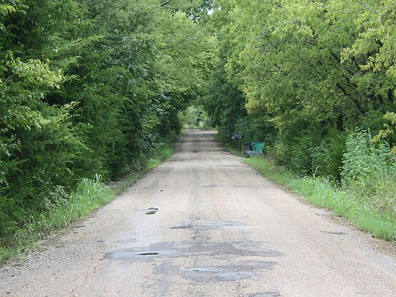4th image of 436 County Road 2266