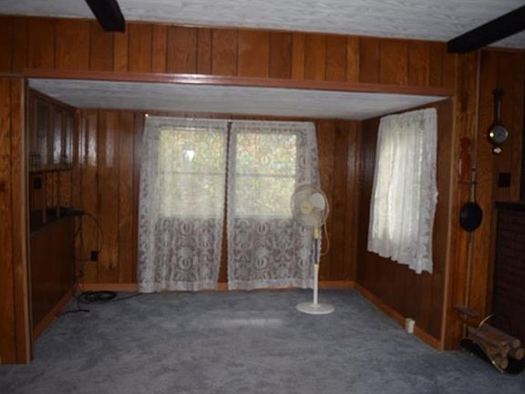 3rd image of 113 Kingsley Ln