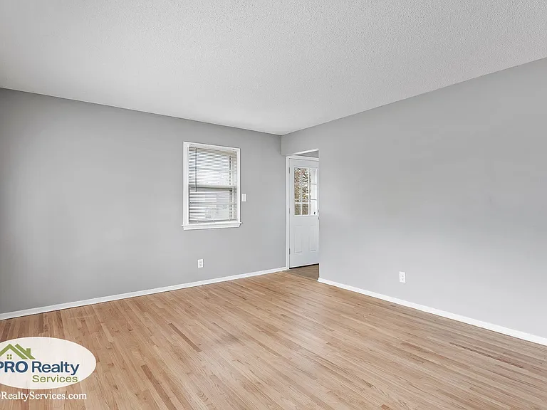 431 Egret Blvd NW — Photo 5