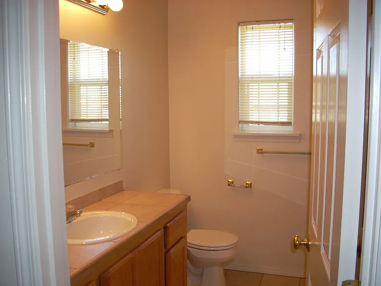 1710 SW Juniper Ave — Photo 9