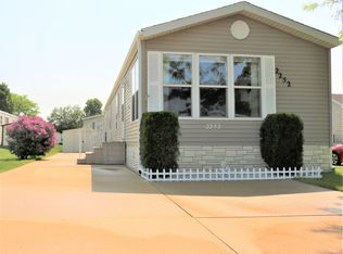 2252 Ivy Ln, Belvidere, IL 61008