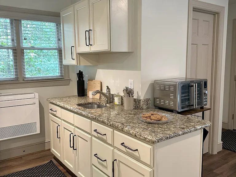 Lenoraway Dr — Photo 14