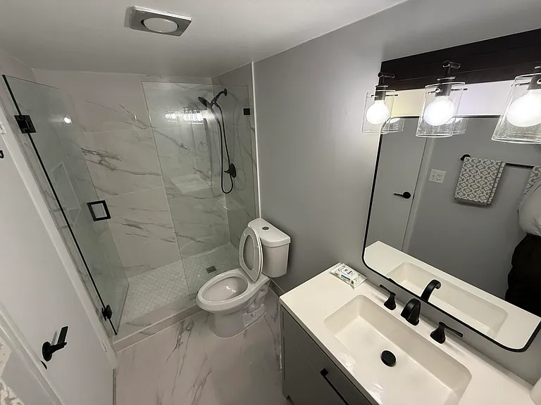 401 SE 3rd St #204 — Photo 33