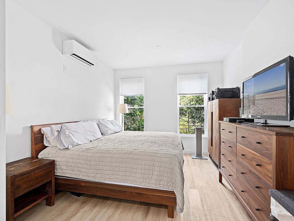 1st image of 358 7th Ave #3