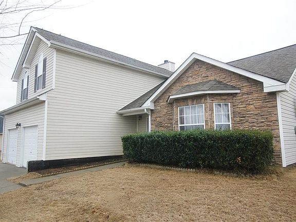 2nd image of 823 Kendall Park Dr
